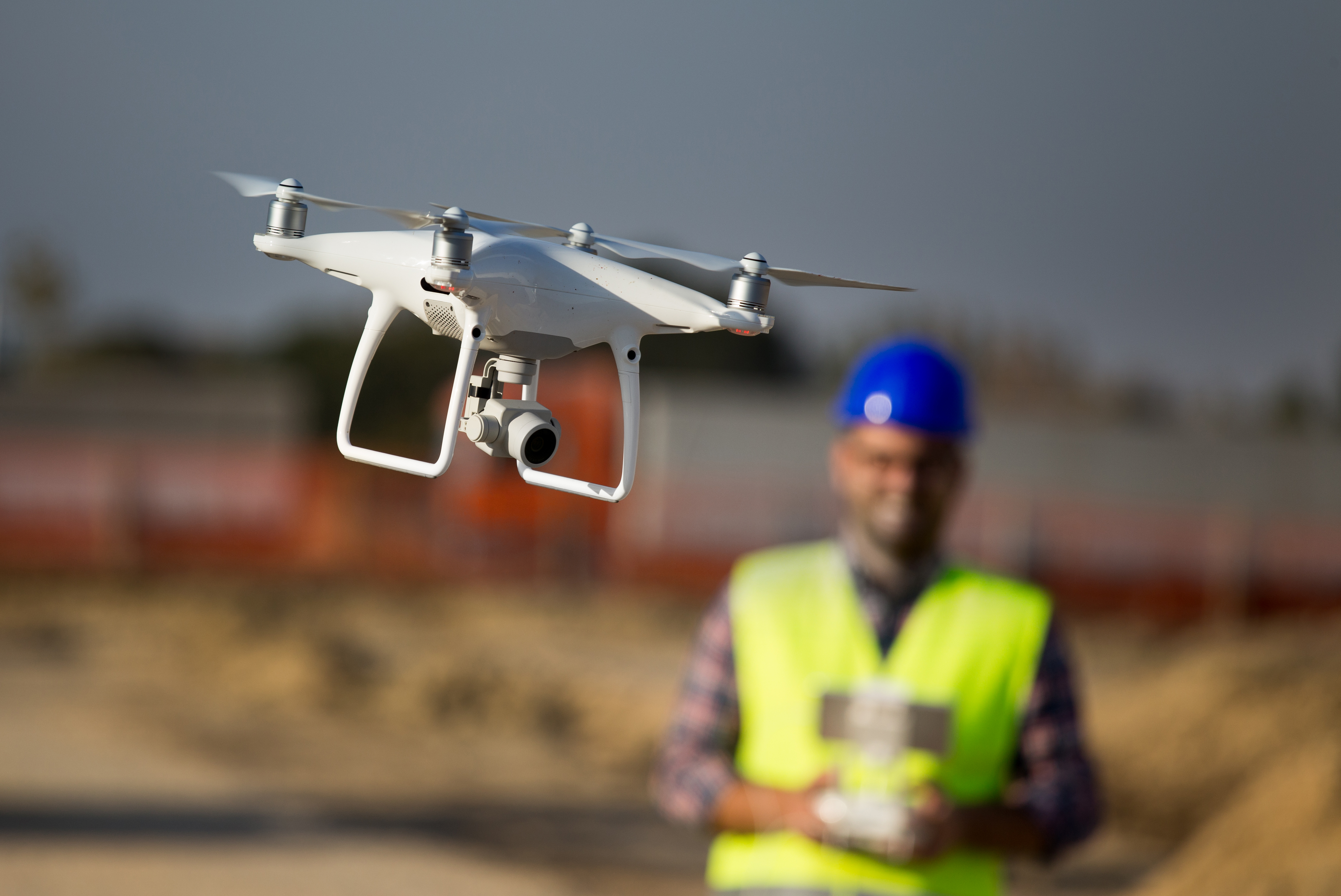 Travaux d'inspection de toiture avec drone à Boulogne-sur-Mer